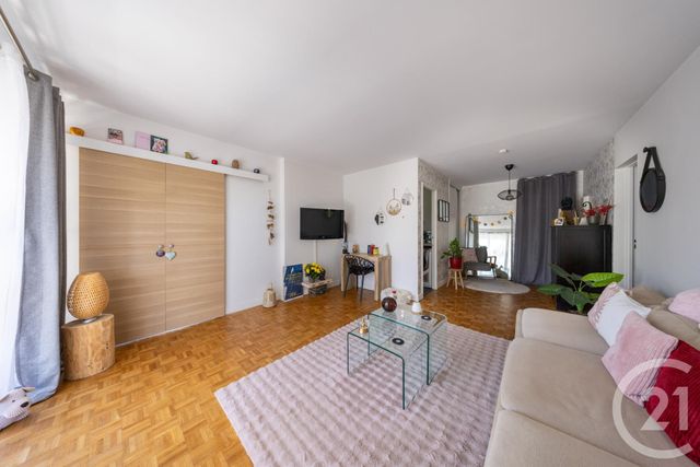 Appartement F2 à vendre - 2 pièces - 51.47 m2 - BRUNOY - 91 - ILE-DE-FRANCE - Century 21 Optimmo