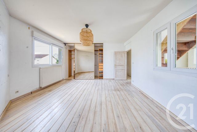 maison à vendre - 5 pièces - 153.71 m2 - VIGNEUX SUR SEINE - 91 - ILE-DE-FRANCE - Century 21 Optimmo
