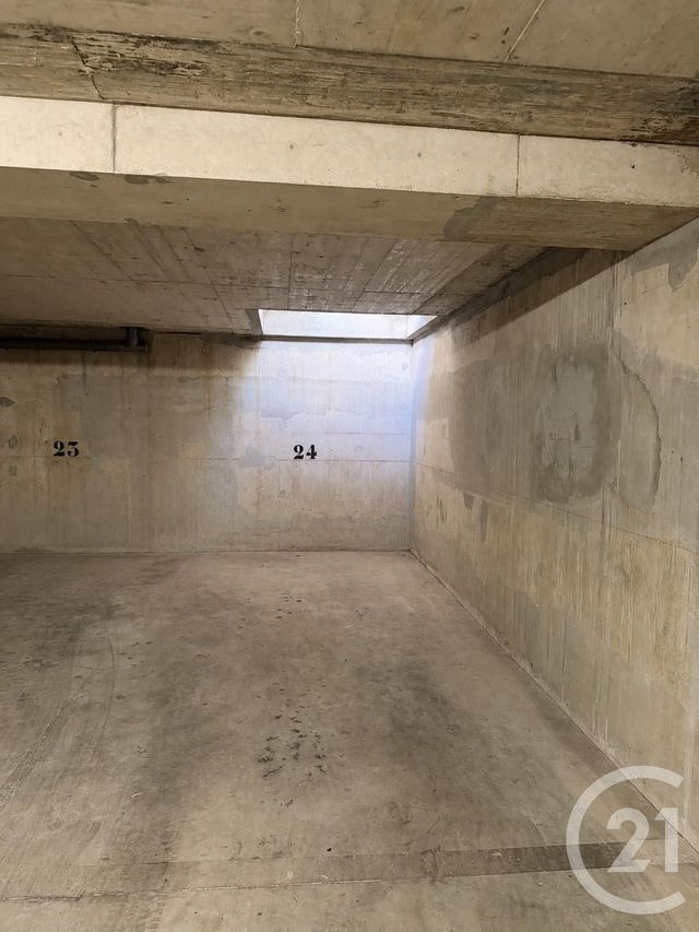 Appartement F1 bis à louer - 2 pièces - 31.9 m2 - VIGNEUX SUR SEINE - 91 - ILE-DE-FRANCE - Century 21 Optimmo