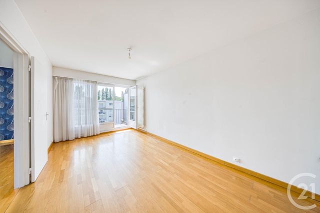Appartement F2 à vendre - 2 pièces - 57.26 m2 - YERRES - 91 - ILE-DE-FRANCE - Century 21 Optimmo