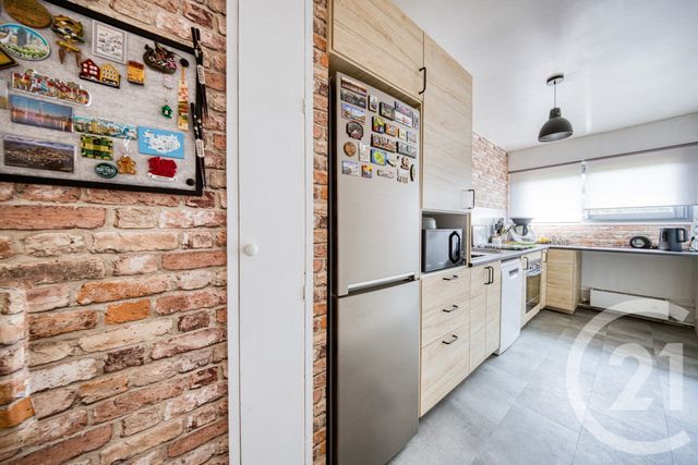 Appartement F4 à vendre - 4 pièces - 79.0 m2 - BRUNOY - 91 - ILE-DE-FRANCE - Century 21 Optimmo