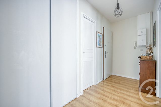 Appartement F4 à vendre - 4 pièces - 79.0 m2 - BRUNOY - 91 - ILE-DE-FRANCE - Century 21 Optimmo