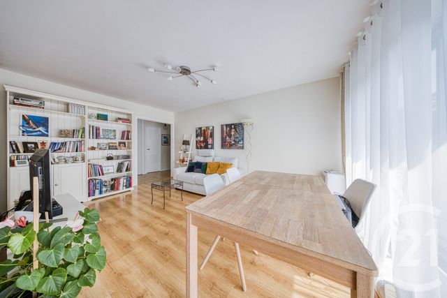 Appartement F4 à vendre - 4 pièces - 79.0 m2 - BRUNOY - 91 - ILE-DE-FRANCE - Century 21 Optimmo