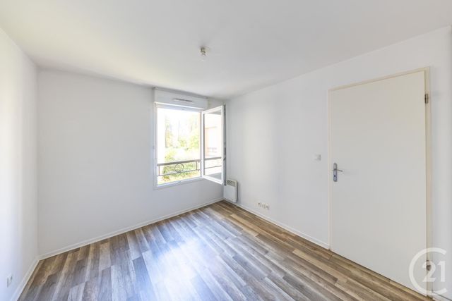 Appartement F2 à vendre - 2 pièces - 39.0 m2 - VIGNEUX SUR SEINE - 91 - ILE-DE-FRANCE - Century 21 Optimmo