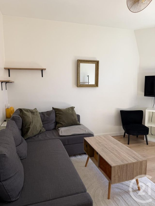 Appartement F2 à louer - 2 pièces - 36.32 m2 - BRUNOY - 91 - ILE-DE-FRANCE - Century 21 Optimmo
