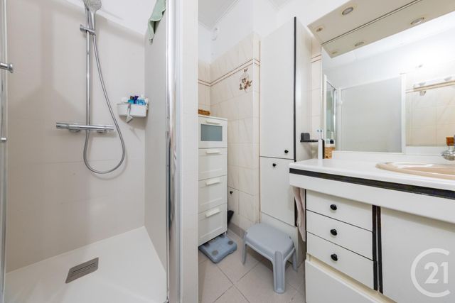Appartement F3 à vendre - 3 pièces - 72.53 m2 - YERRES - 91 - ILE-DE-FRANCE - Century 21 Optimmo