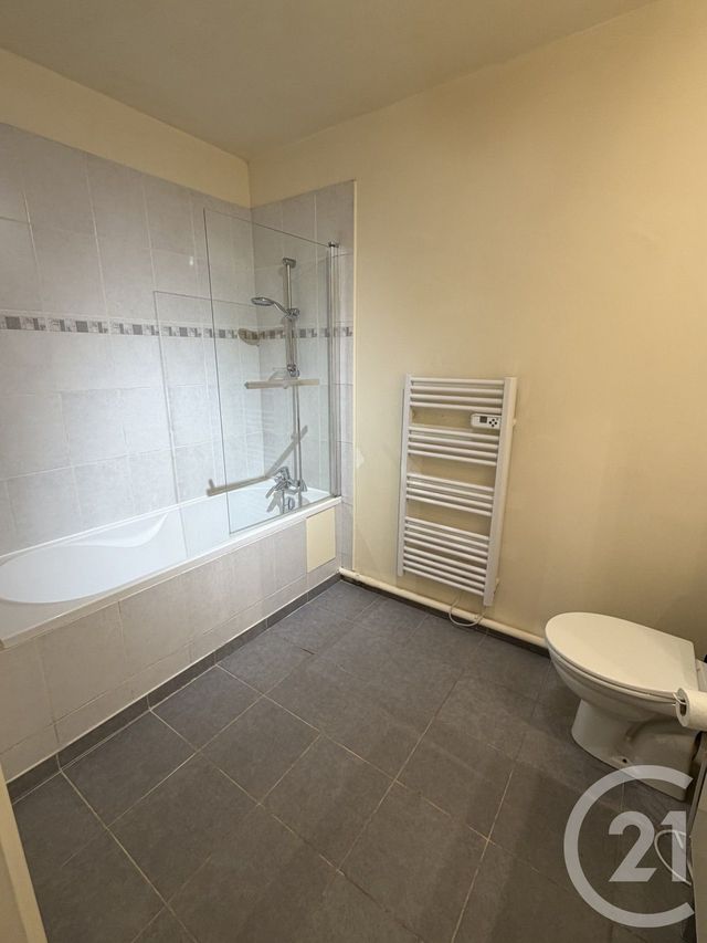 Appartement F2 à louer - 2 pièces - 45.44 m2 - DRAVEIL - 91 - ILE-DE-FRANCE - Century 21 Optimmo