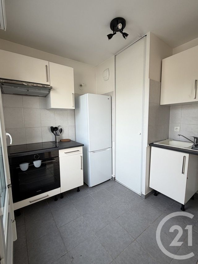 Appartement F2 à louer - 2 pièces - 45.44 m2 - DRAVEIL - 91 - ILE-DE-FRANCE - Century 21 Optimmo