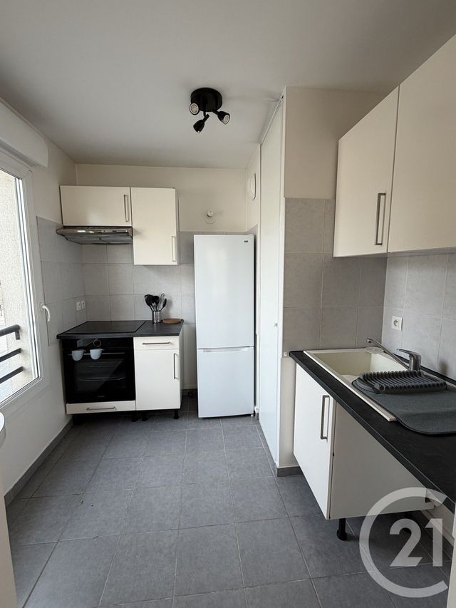 Appartement F2 à louer - 2 pièces - 45.44 m2 - DRAVEIL - 91 - ILE-DE-FRANCE - Century 21 Optimmo