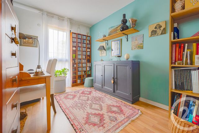 Appartement F4 à vendre - 5 pièces - 87.6 m2 - CROSNE - 91 - ILE-DE-FRANCE - Century 21 Optimmo