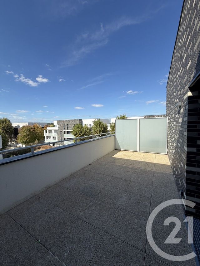 Appartement F3 à louer - 3 pièces - 77.0 m2 - VIGNEUX SUR SEINE - 91 - ILE-DE-FRANCE - Century 21 Optimmo